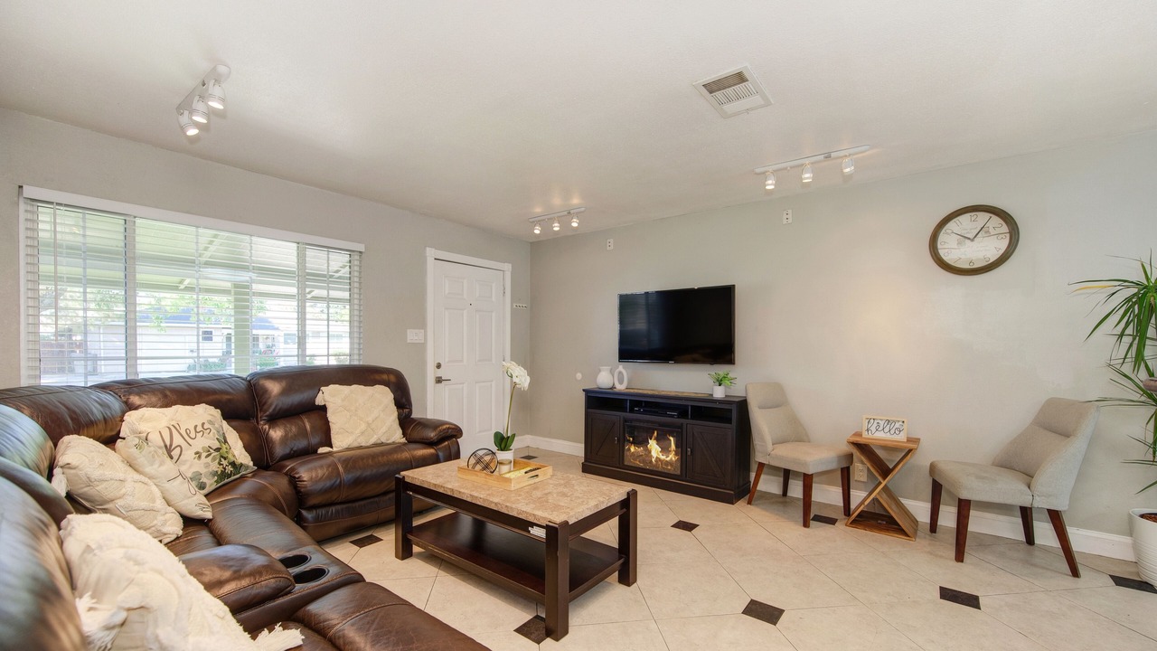 Photo of Livingroom in Sacramento