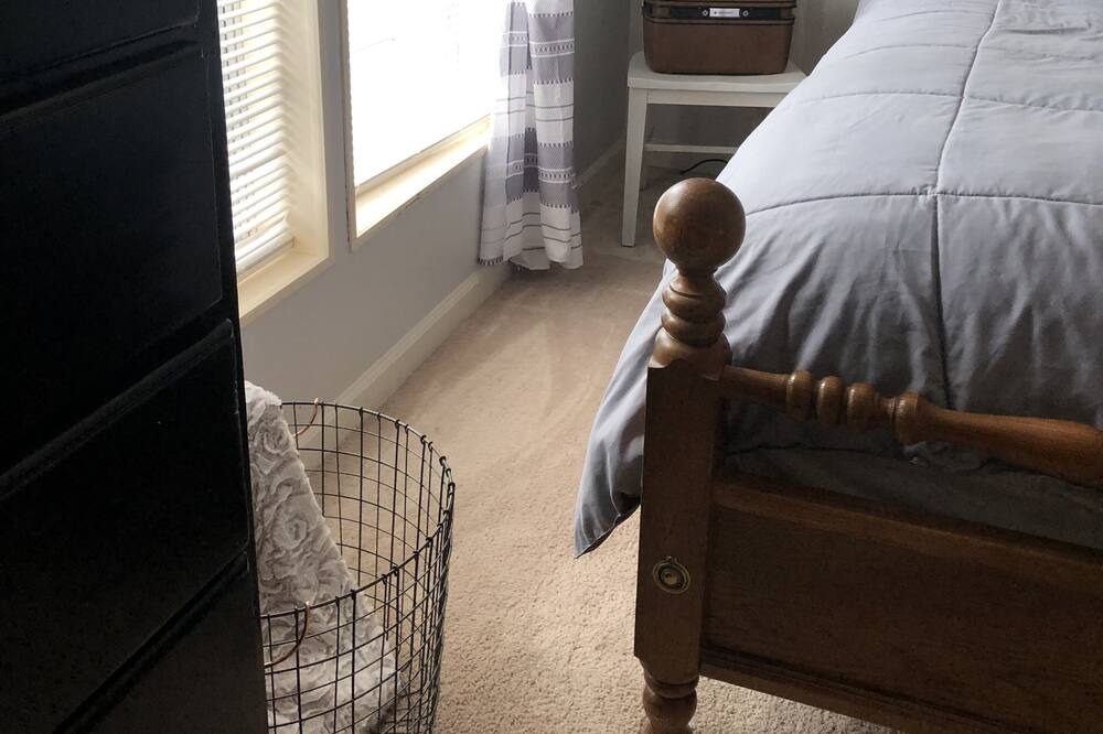 Photo of Bedroom in Kelseyville