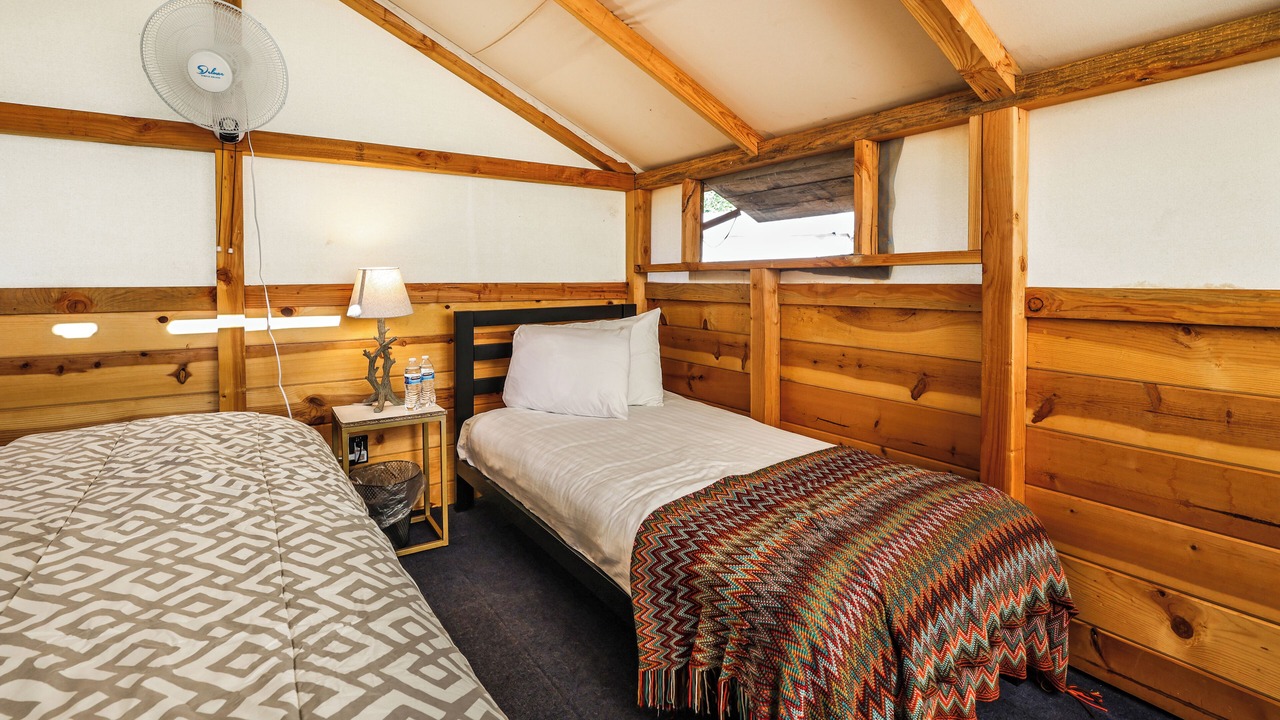 Photo of Bedroom in Kernville