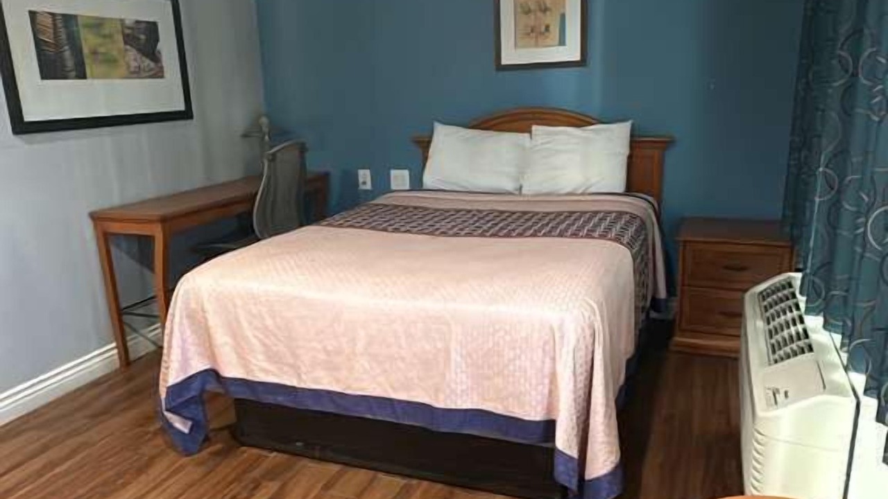 Photo of Bedroom in Torrance