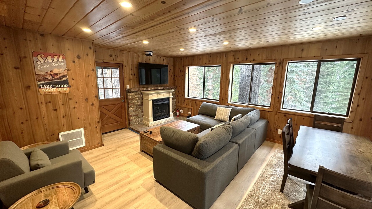 Photo of Livingroom in Homewood