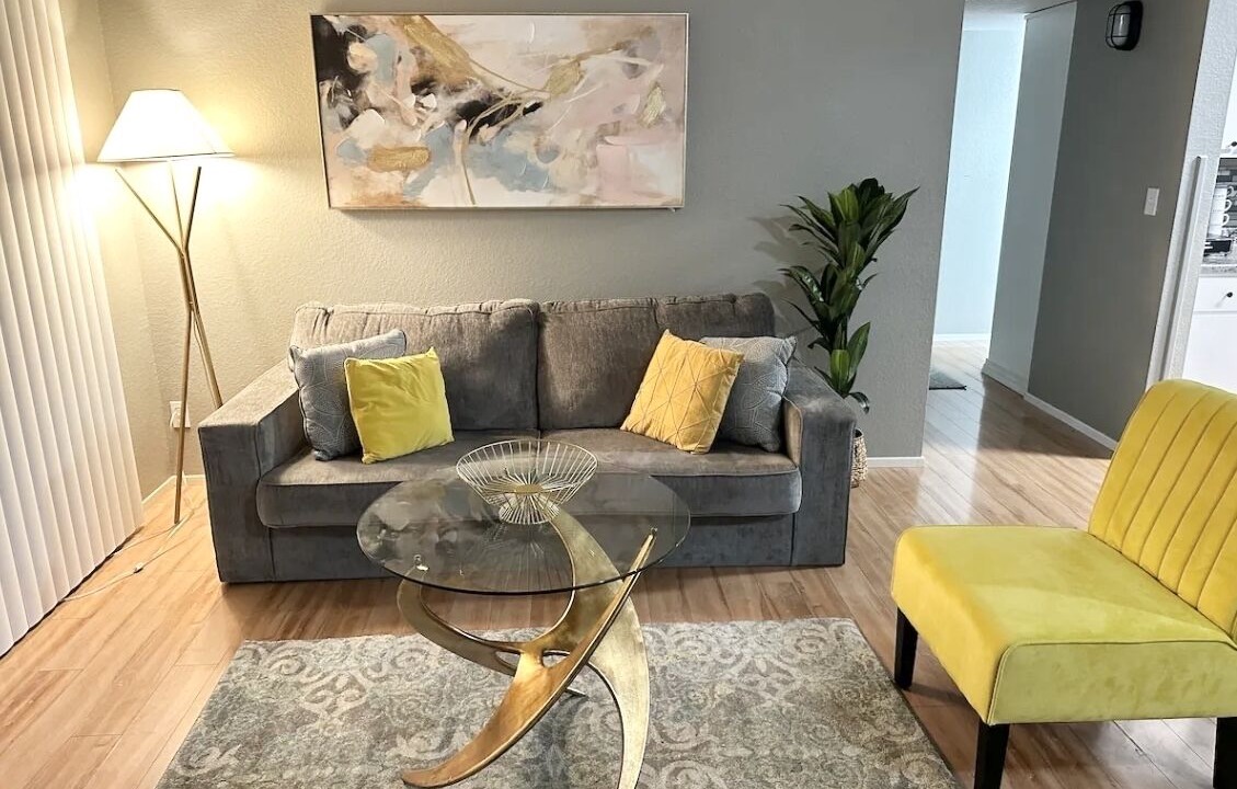 Photo of Livingroom in South Natomas