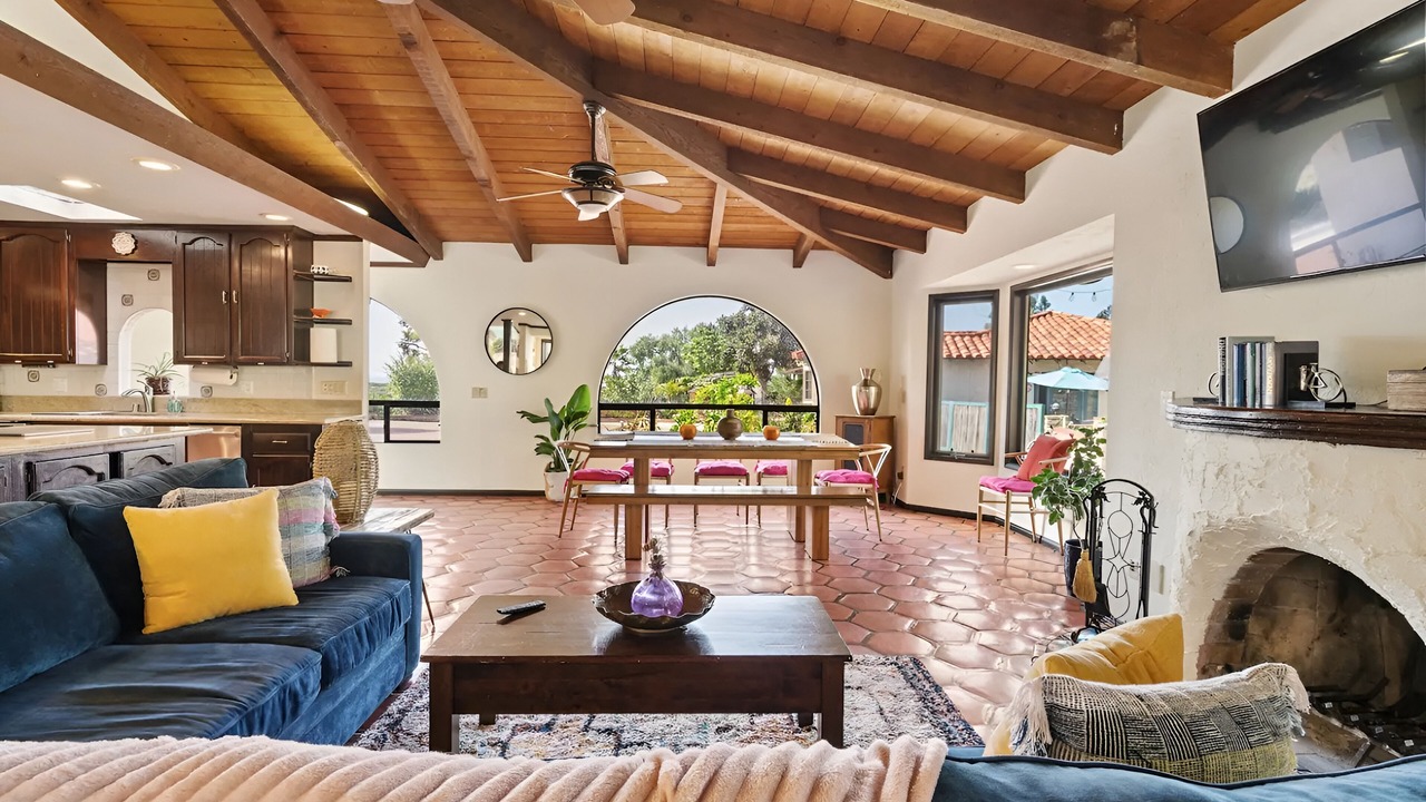 Photo of Livingroom in Jamul