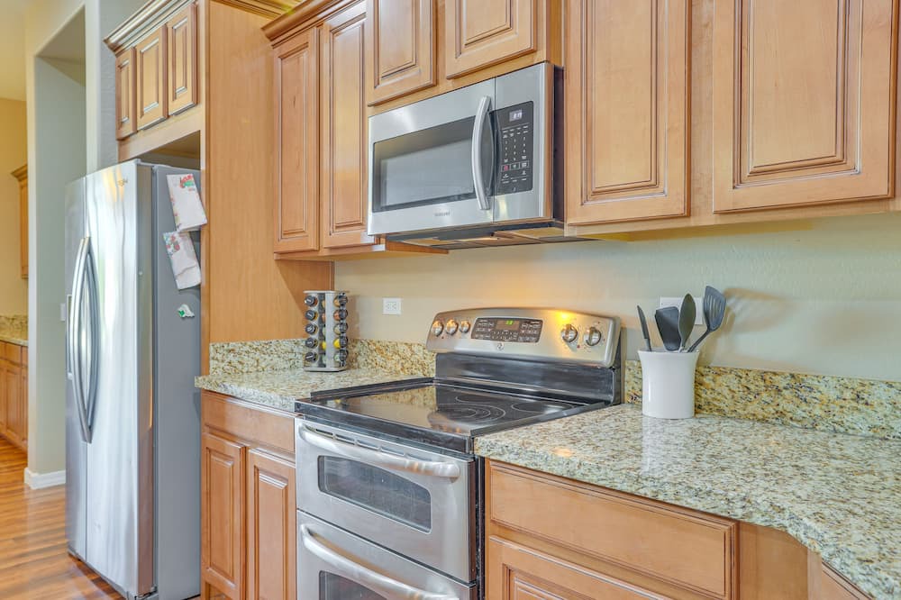 Photo of Kitchen in Goodyear
