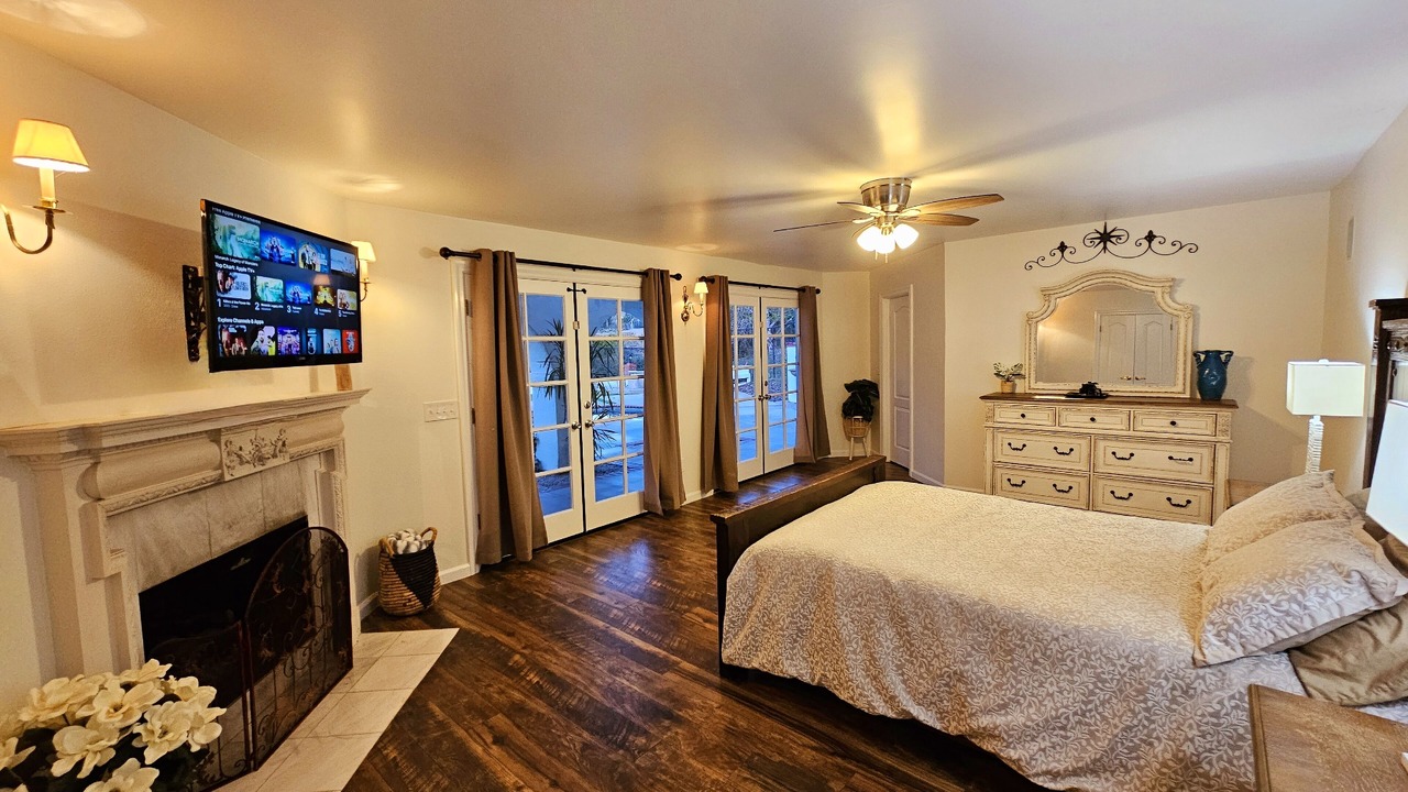 Photo of Bedroom in Vista