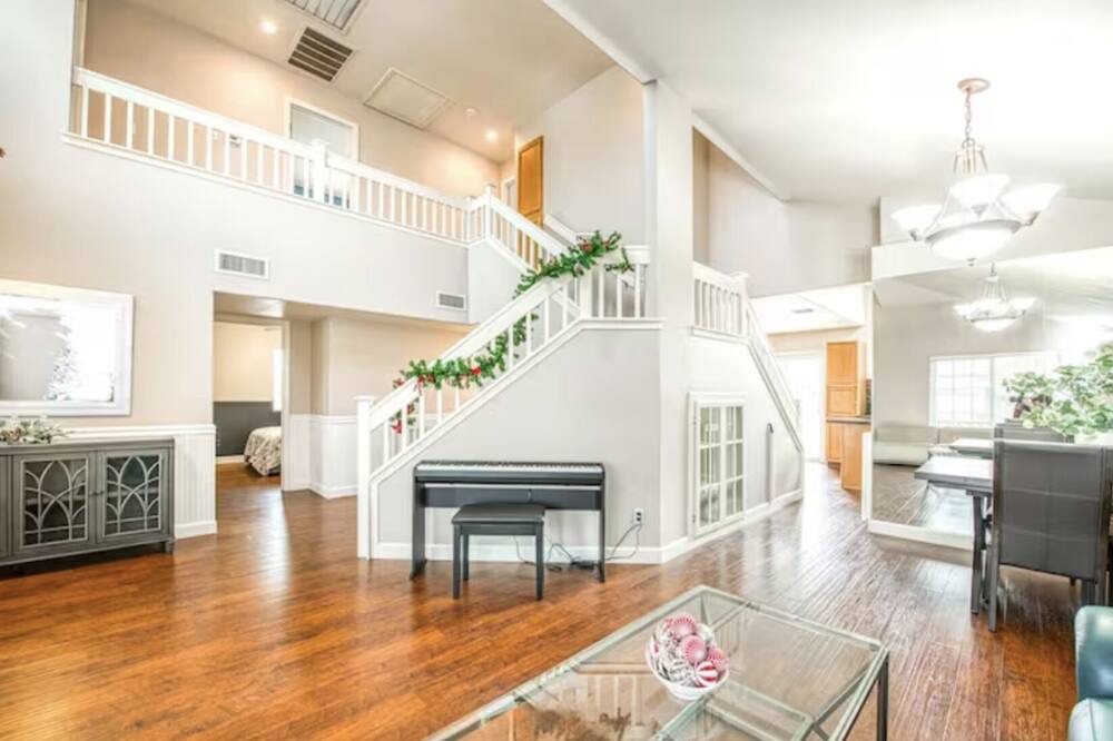 Photo of Livingroom in Clovis