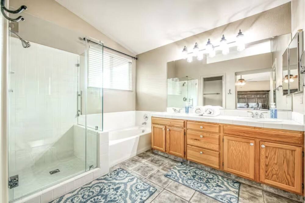 Photo of Bathroom in Clovis