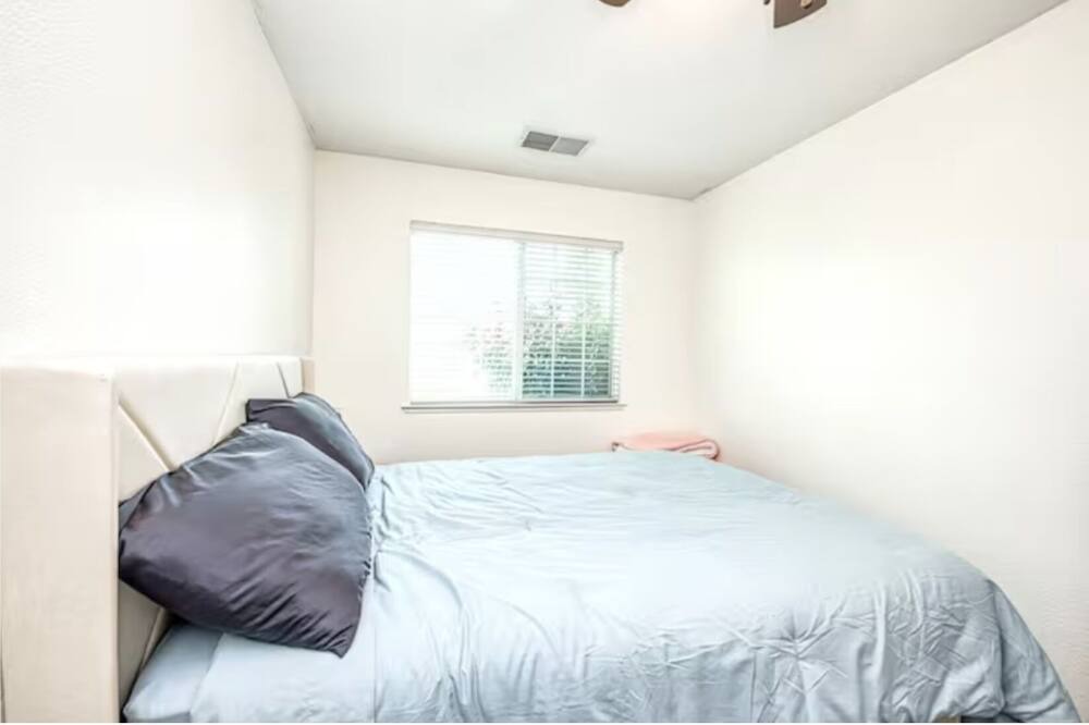 Photo of Bedroom in Clovis