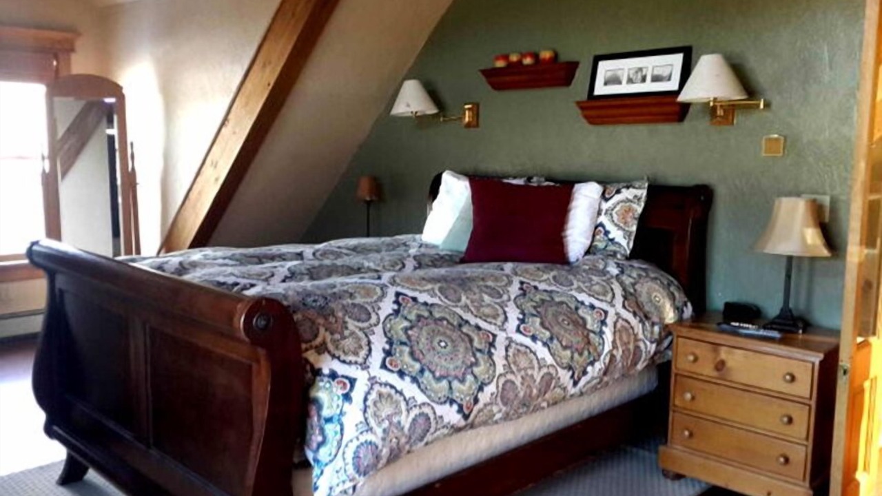 Photo of Bedroom in Downtown