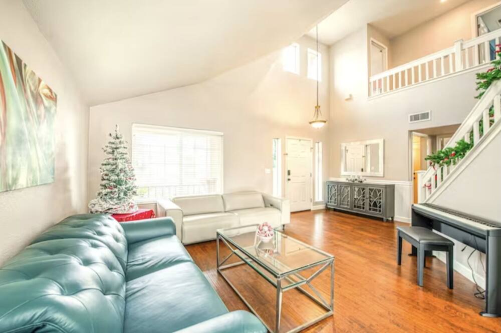 Photo of Livingroom in Clovis
