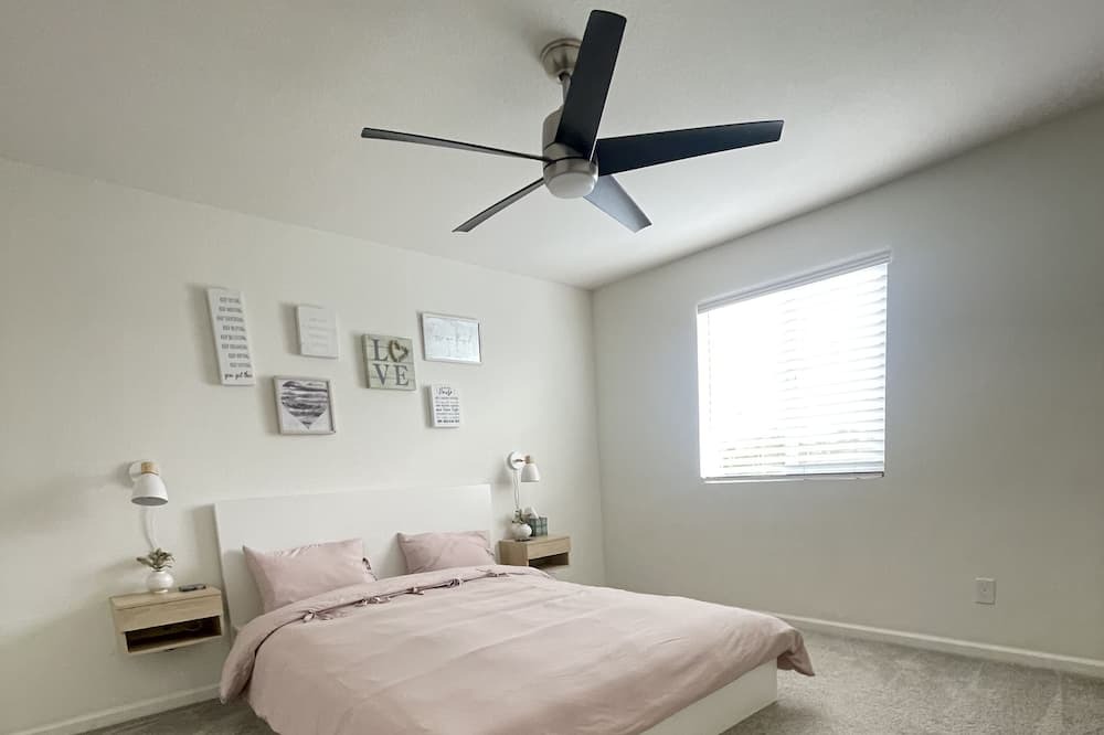 Photo of Bedroom in Citrus Heights