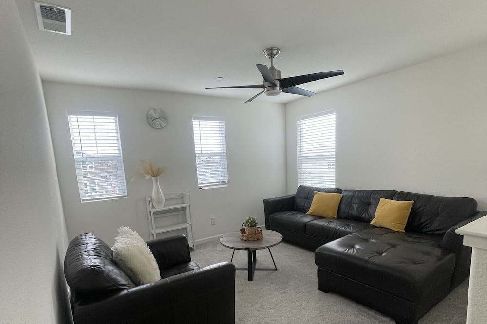 Photo of Livingroom in Citrus Heights