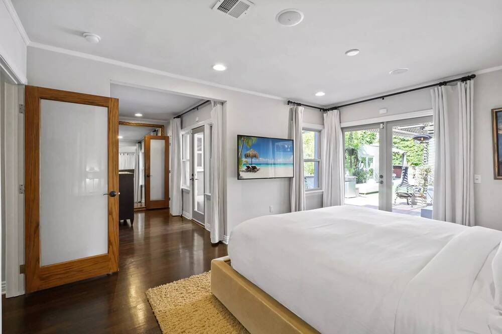 Photo of Bedroom in Los Angeles