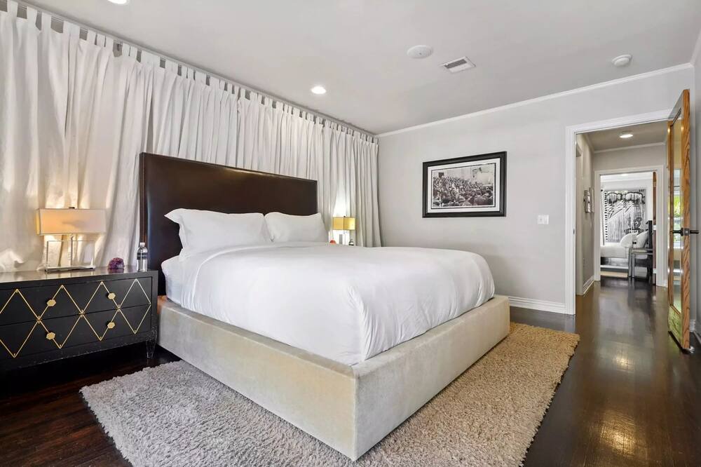 Photo of Bedroom in Los Angeles