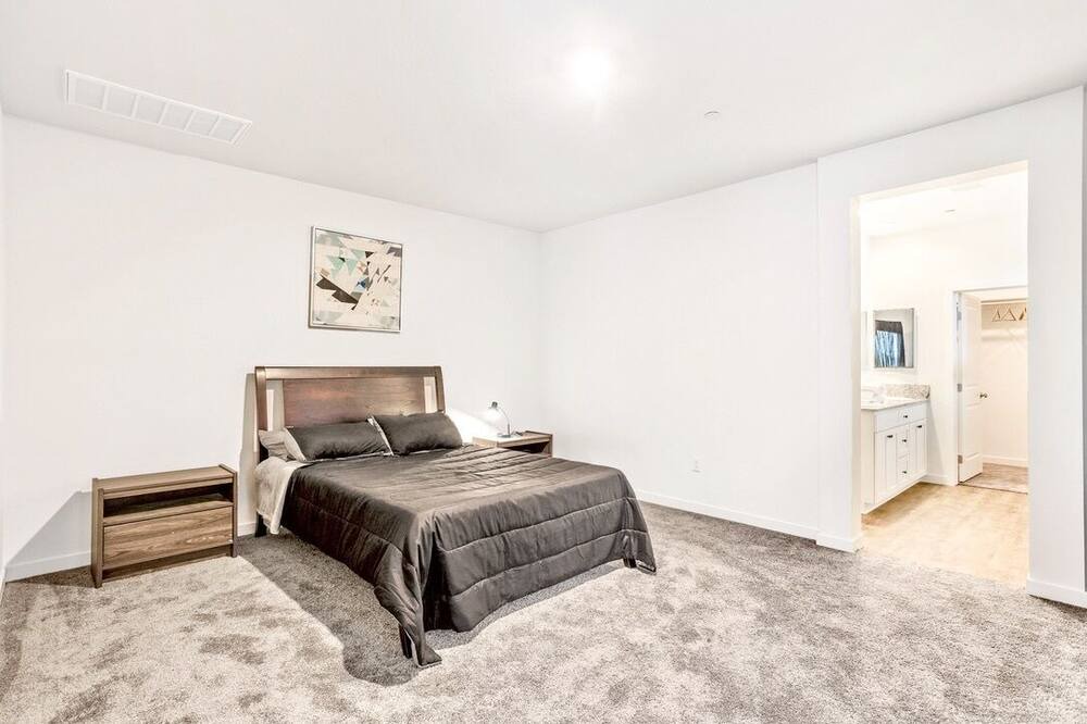 Photo of Bedroom in Pumpkin Center