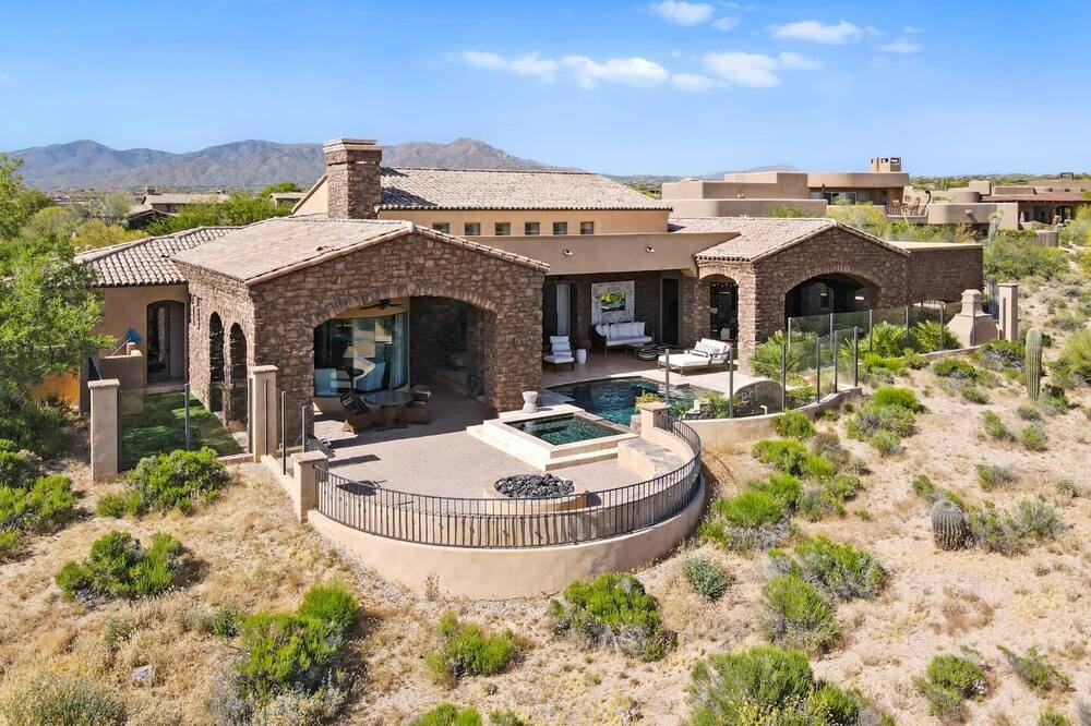 Photo of Others in Desert Mountain