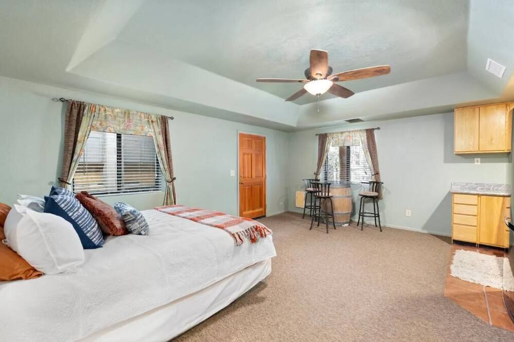 Photo of Bedroom in Mountain Club
