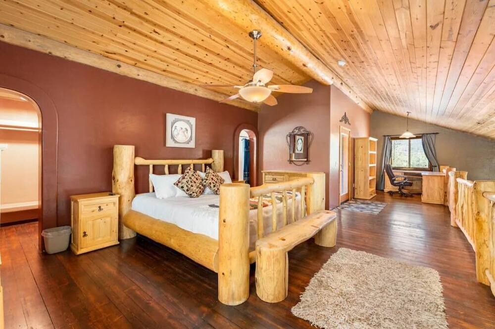 Photo of Bedroom in Mountain Club