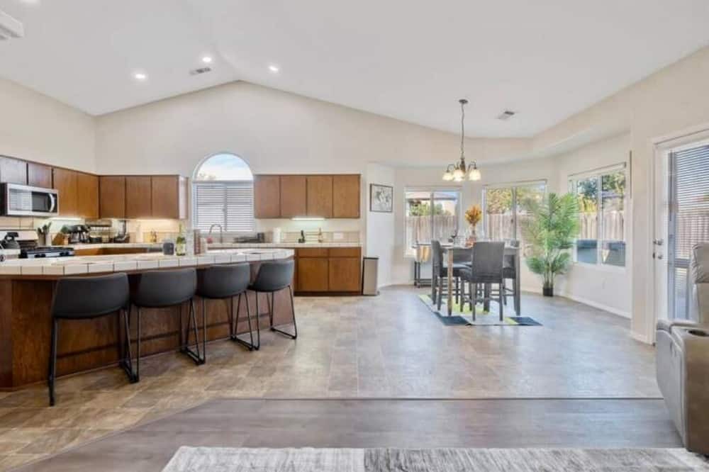 Photo of Kitchen in Visalia
