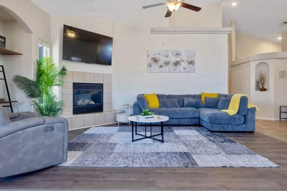 Photo of Livingroom in Visalia