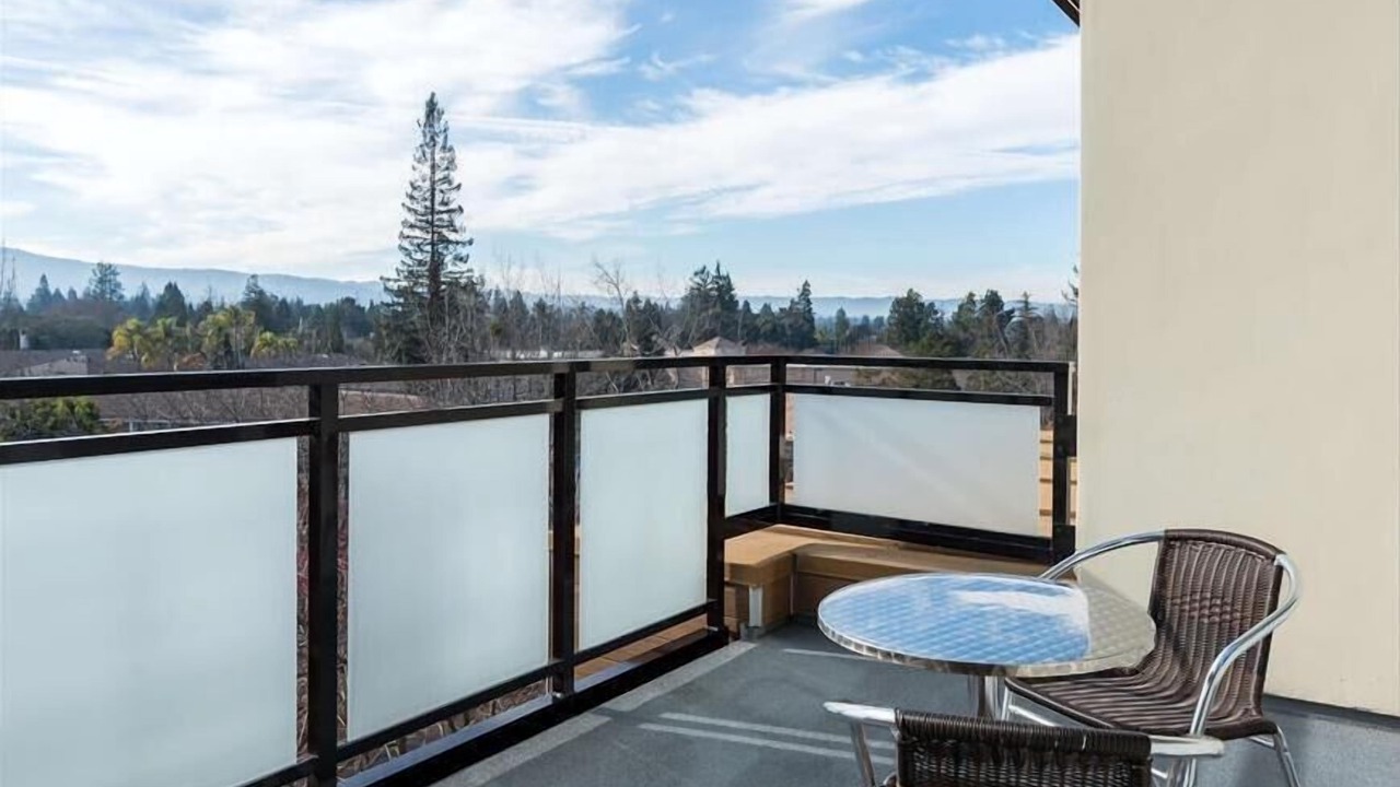 Photo of Outdoor in Shoreline West