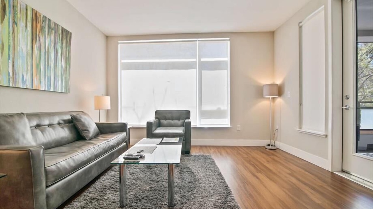 Photo of Livingroom in Shoreline West