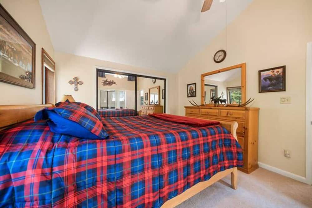 Photo of Bedroom in Croft