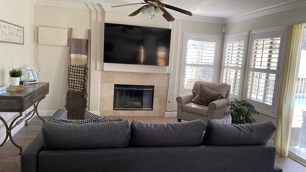 Photo of Livingroom in Victorville