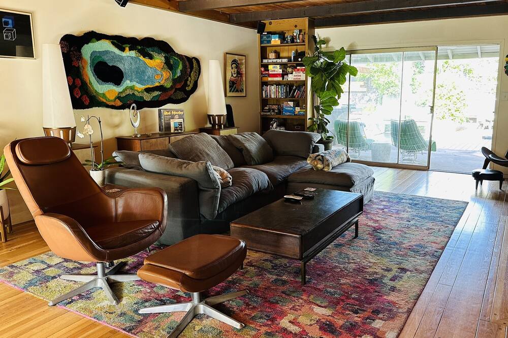 Photo of Livingroom in Eagle Rock