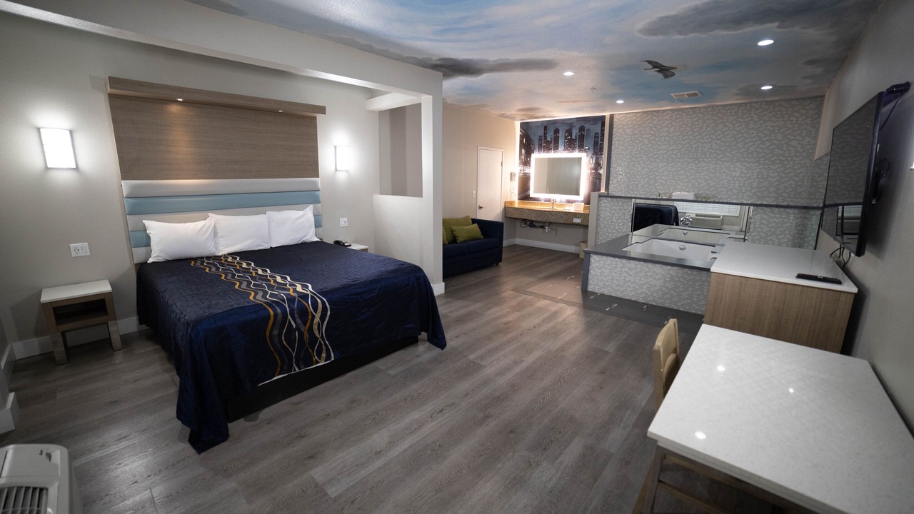 Photo of Bedroom in Pico Rivera