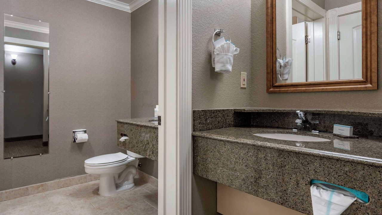 Photo of Bathroom in Ukiah
