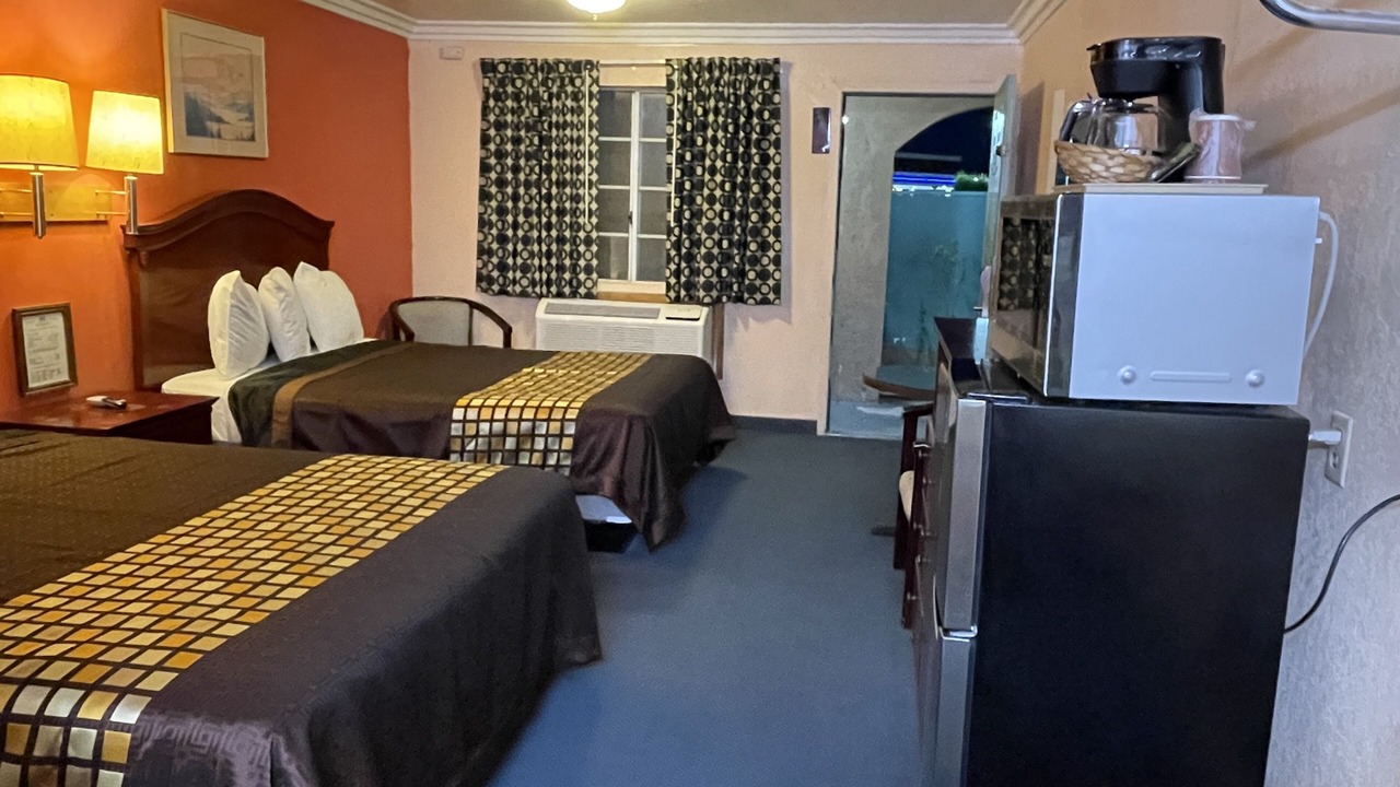 Photo of Bedroom in Mojave