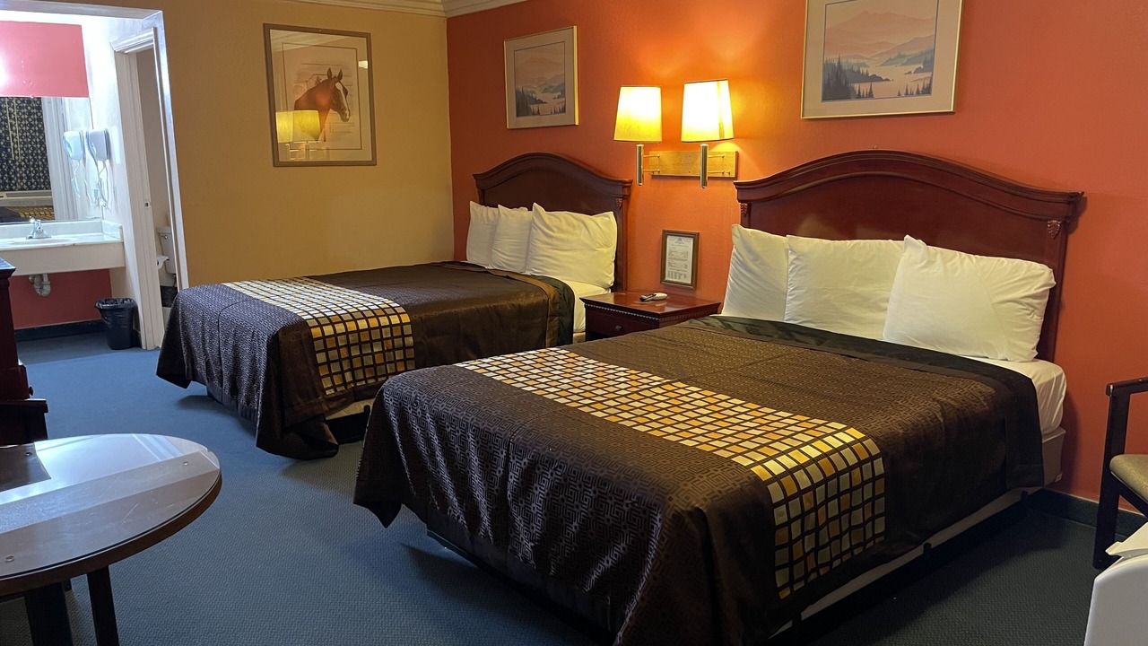 Photo of Bedroom in Mojave