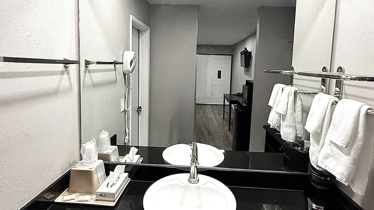 Photo of Bathroom in Visalia