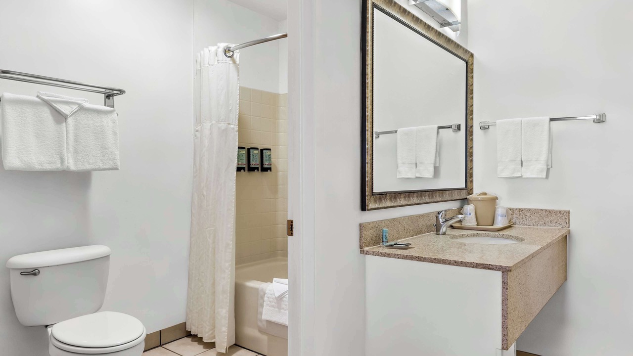 Photo of Bathroom in Delano