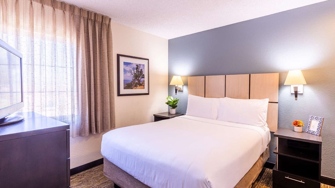 Photo of Bedroom in Santa Ana