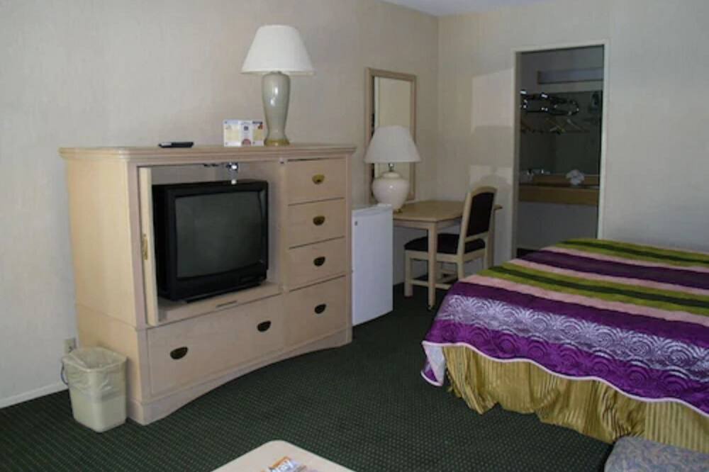 Photo of Bedroom in Reno/Tahoe Airport