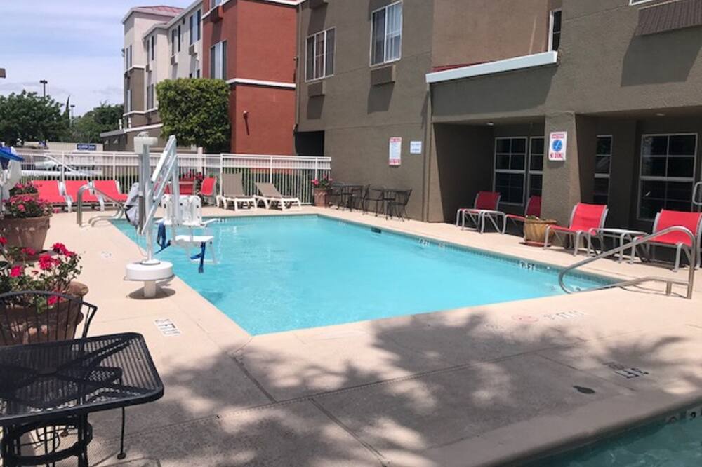 Photo of Outdoor in Tracy