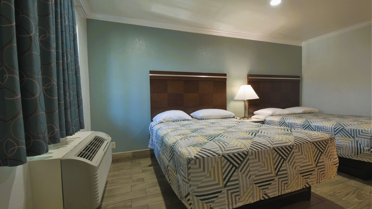 Photo of Bedroom in Corona