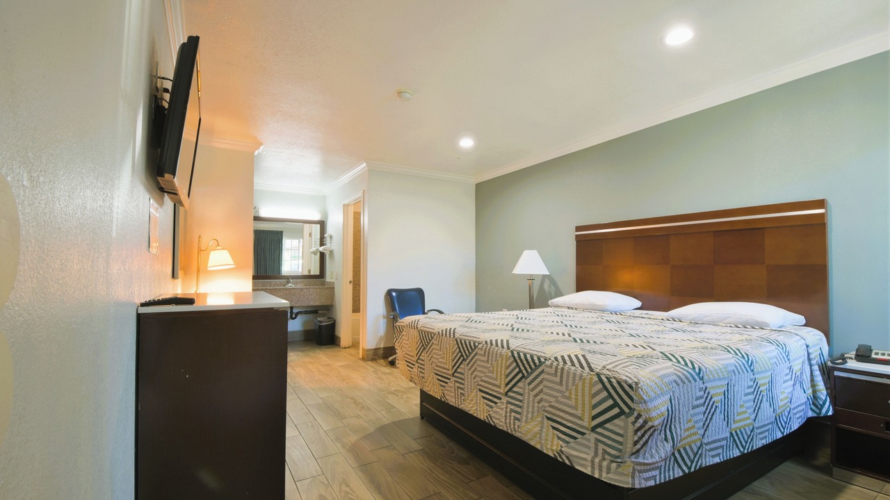 Photo of Bedroom in Corona