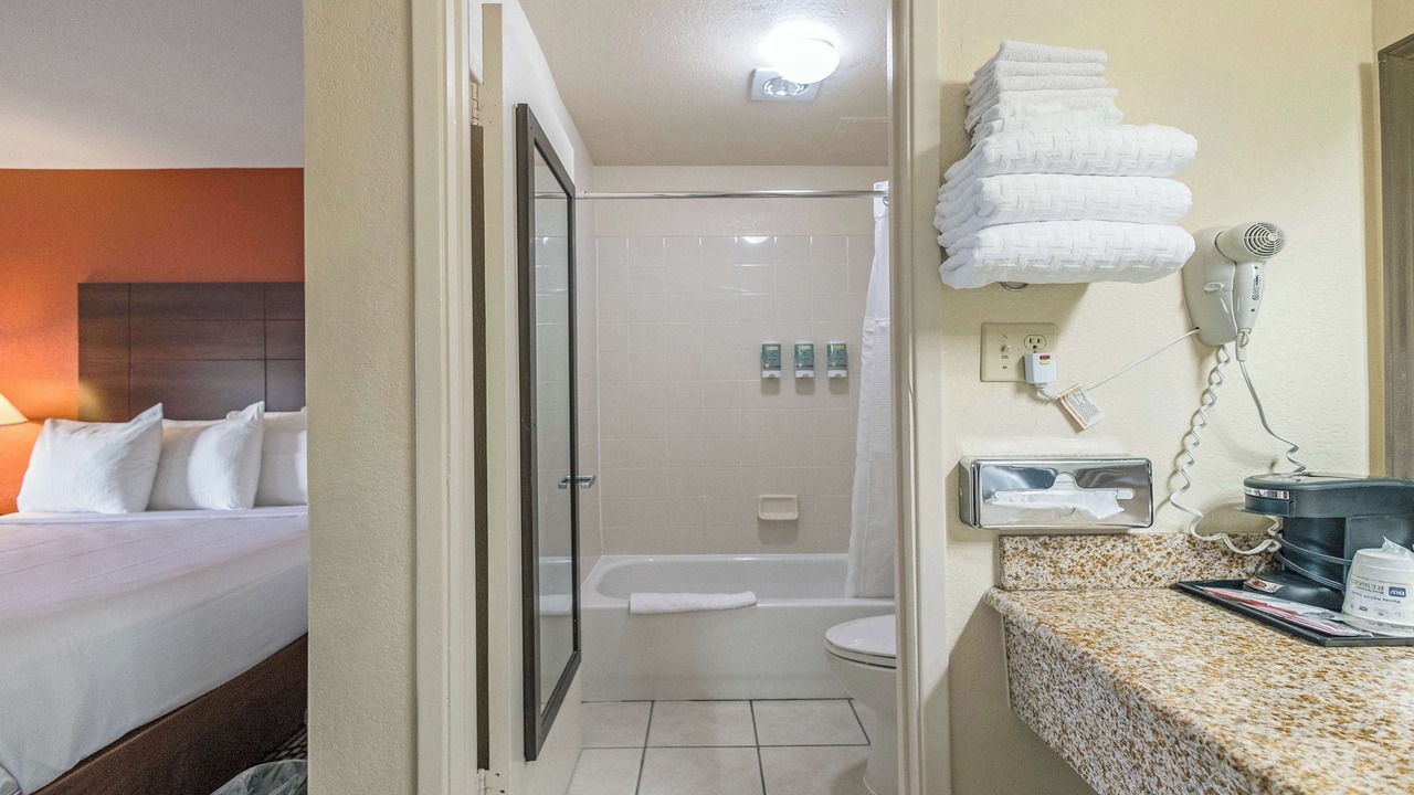 Photo of Bathroom in Folsom Road