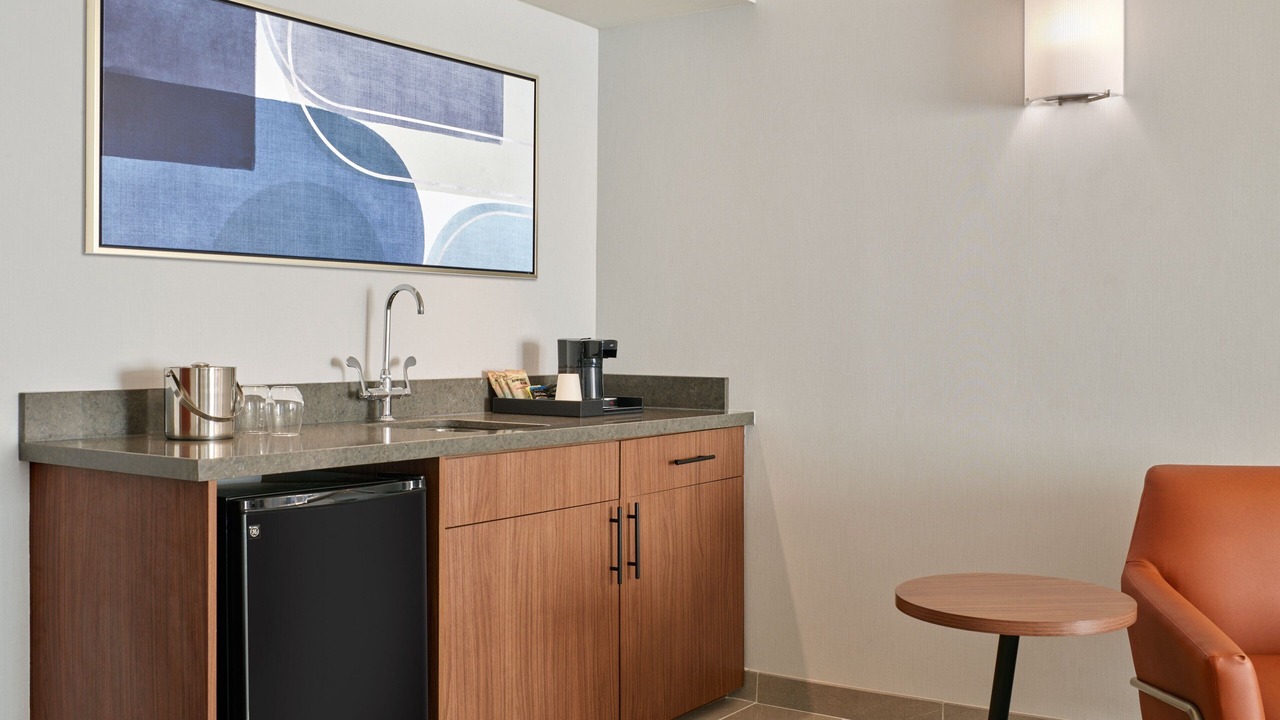 Photo of Bedroom in Fox Hills
