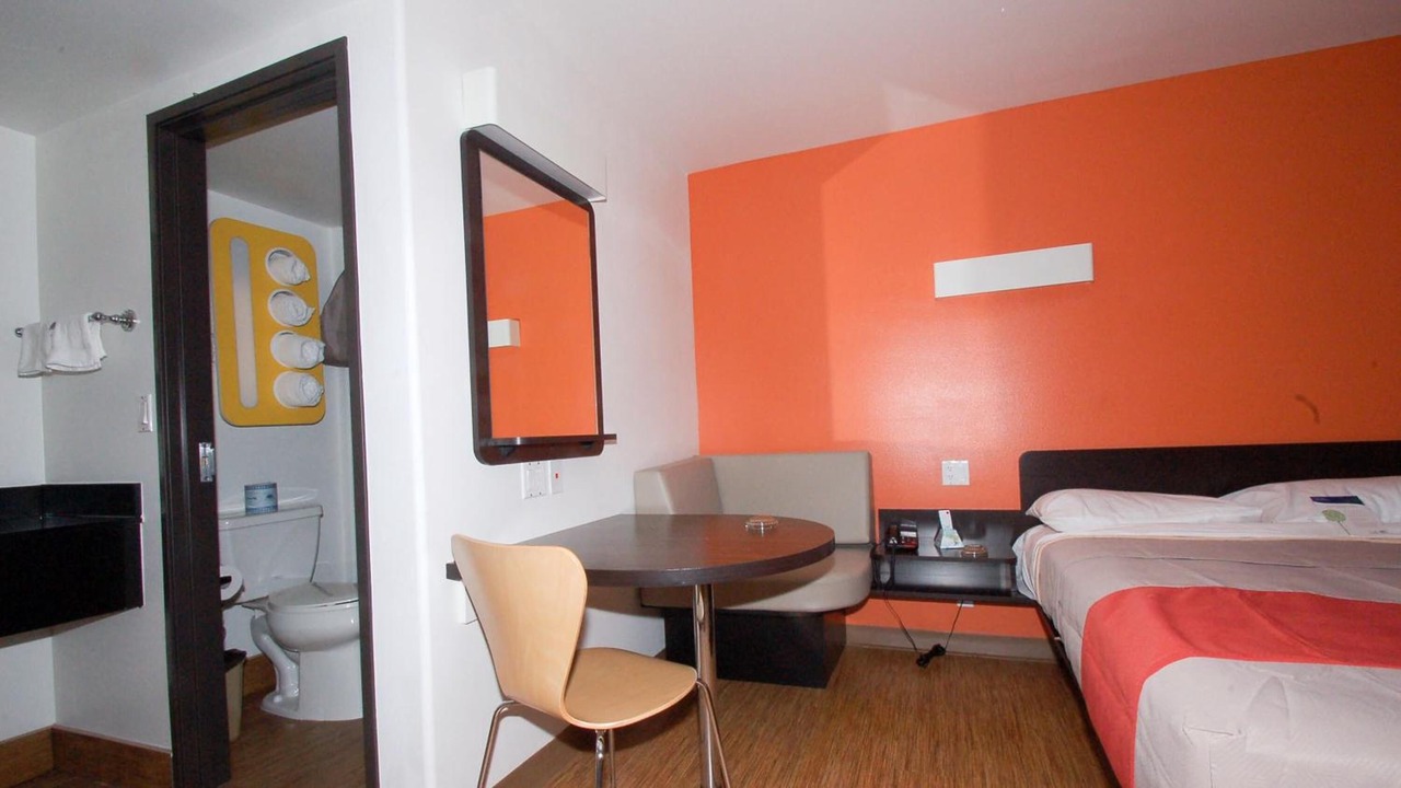 Photo of Bedroom in Victorville