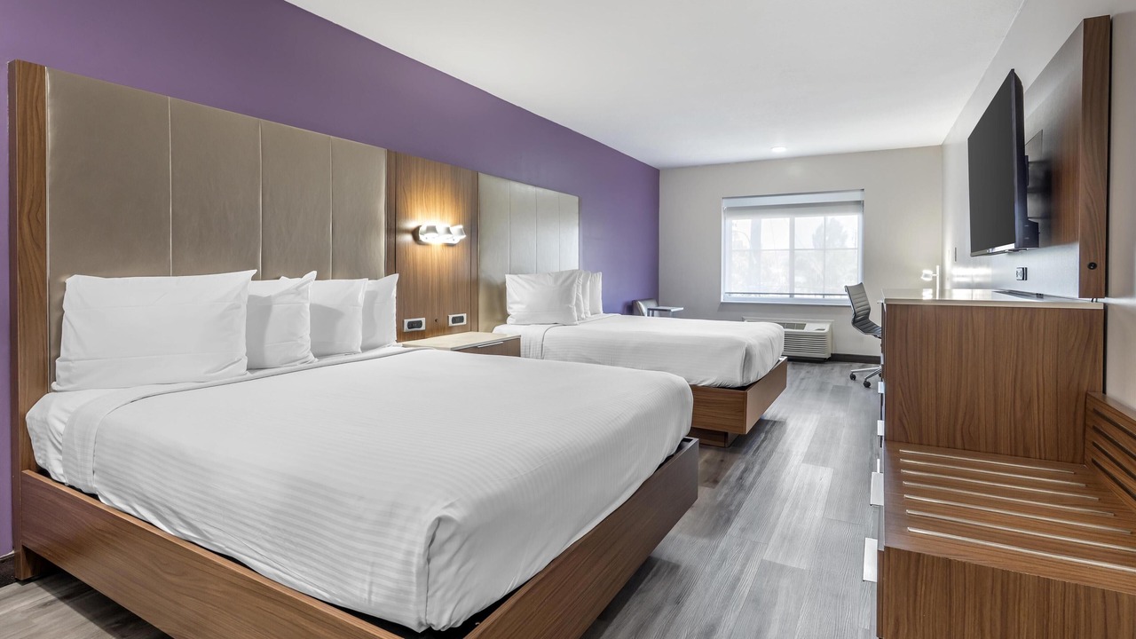 Photo of Bedroom in Inglewood