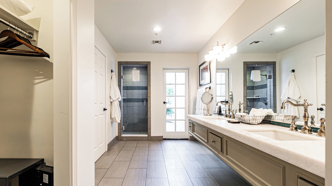 Photo of Bathroom in La Quinta
