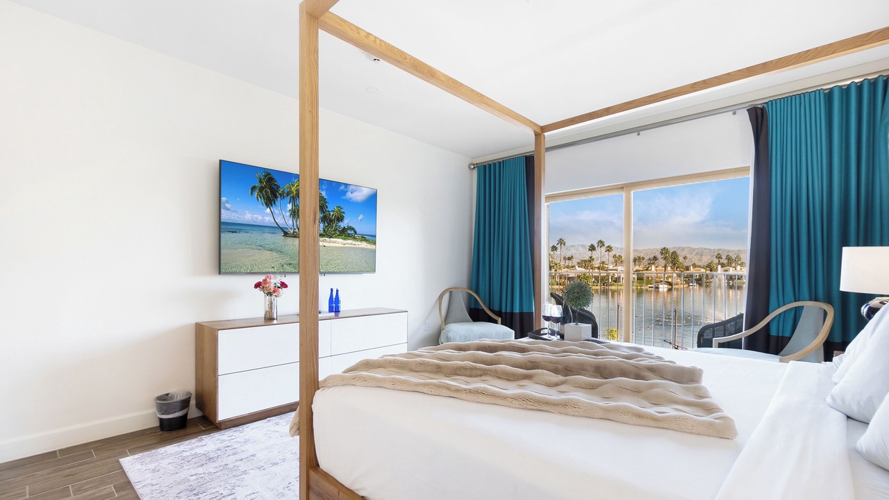 Photo of Bedroom in La Quinta