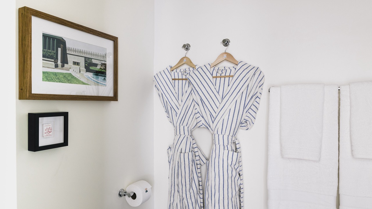 Photo of Bathroom in La Brea