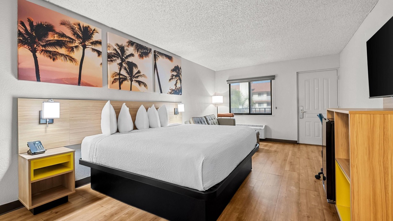 Photo of Bedroom in Northwest Anaheim