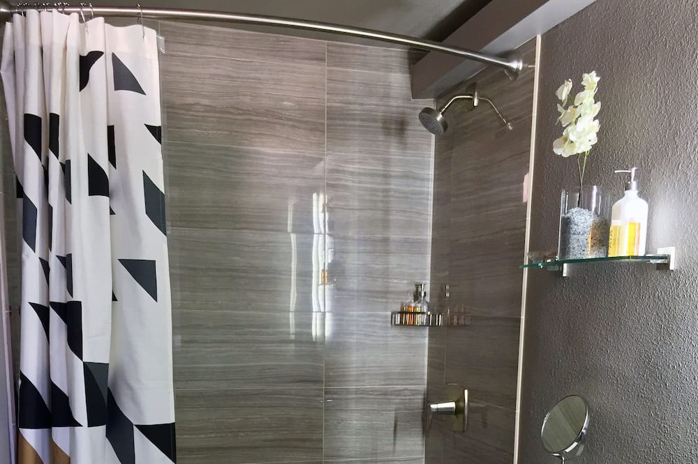 Photo of Bathroom in Arden-Arcade