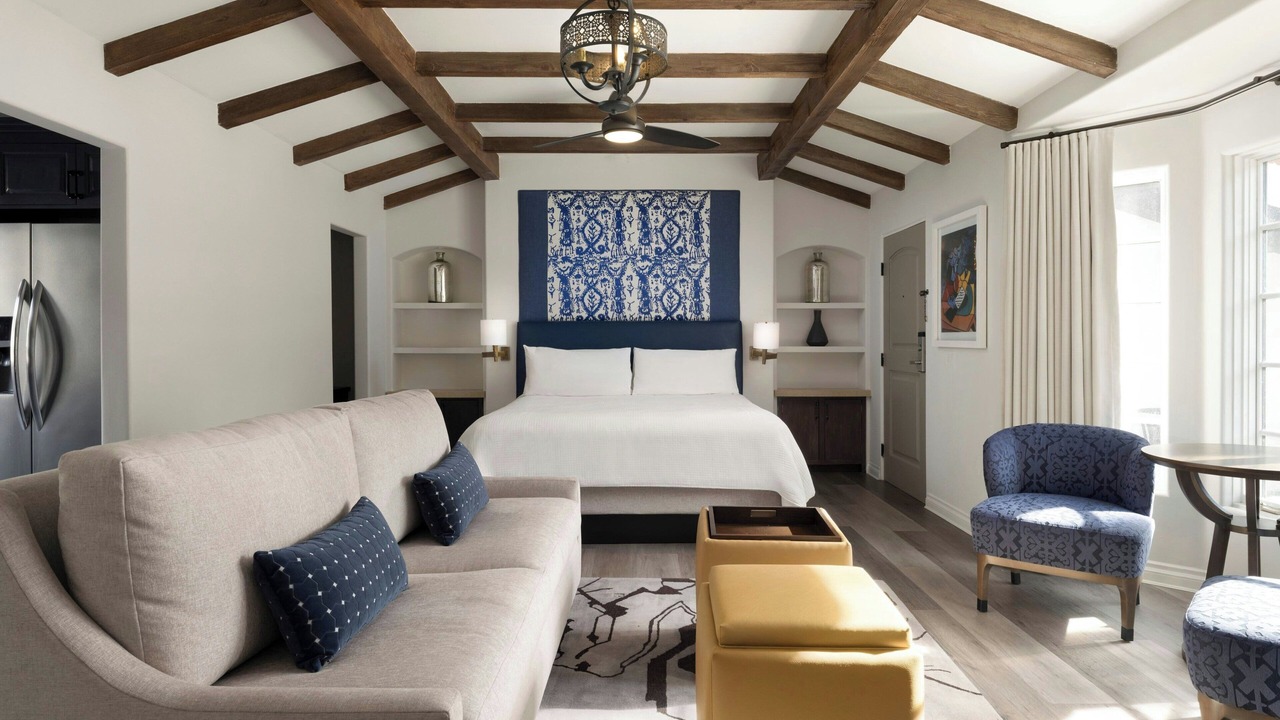 Photo of Bedroom in The Movie Colony
